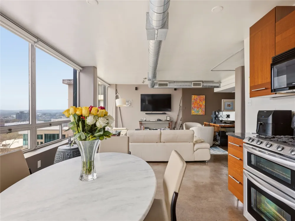 1212 Guadalupe Street #903 Austin, TX 78701