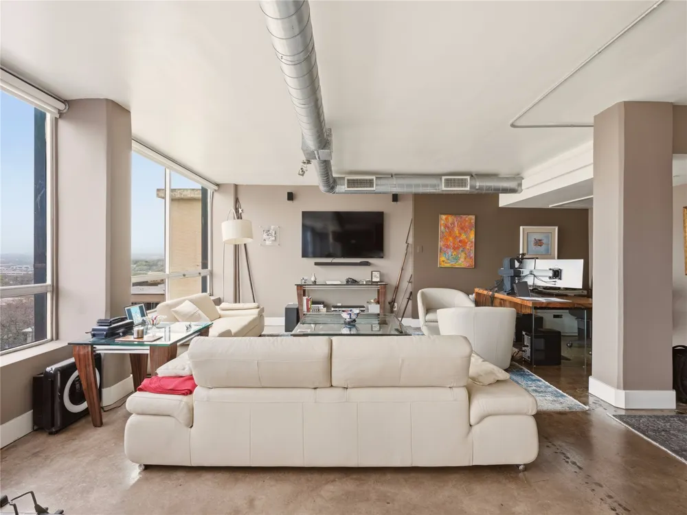1212 Guadalupe Street #903 Austin, TX 78701