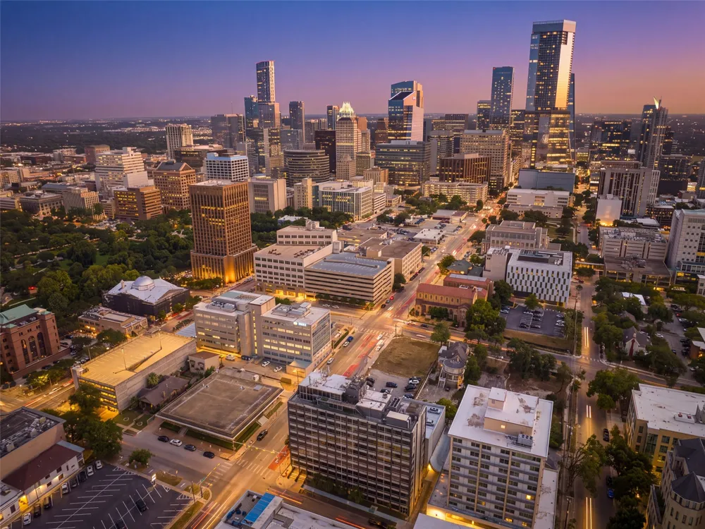 1212 Guadalupe Street #903 Austin, TX 78701