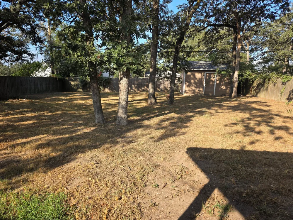715 Vogel Street Rockdale, TX 76567
