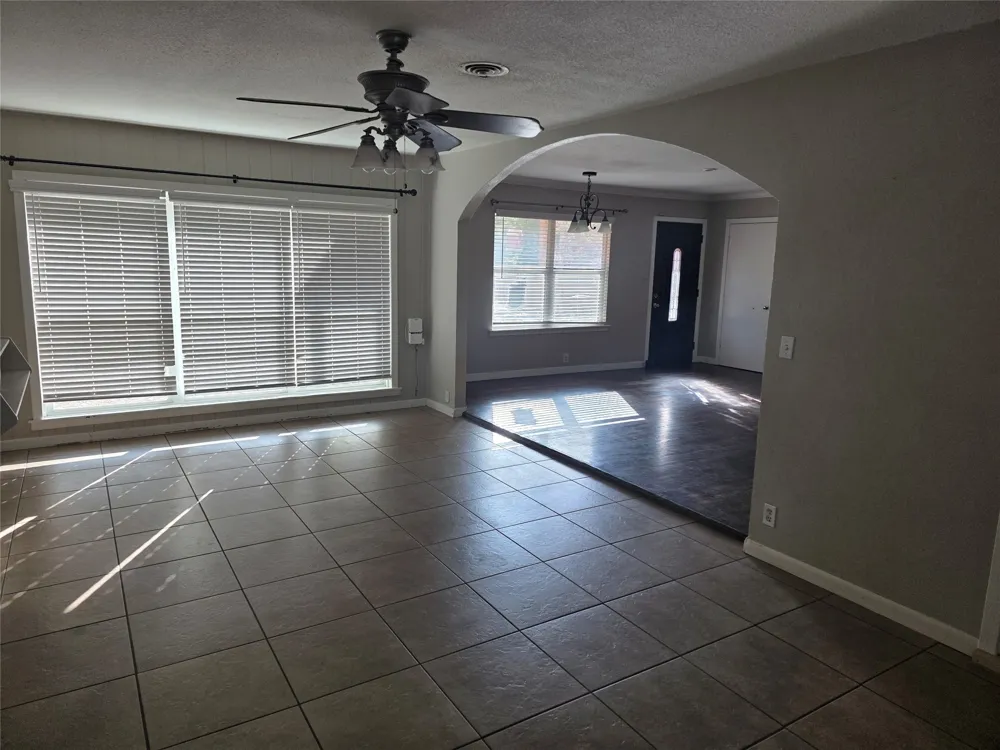 715 Vogel Street Rockdale, TX 76567