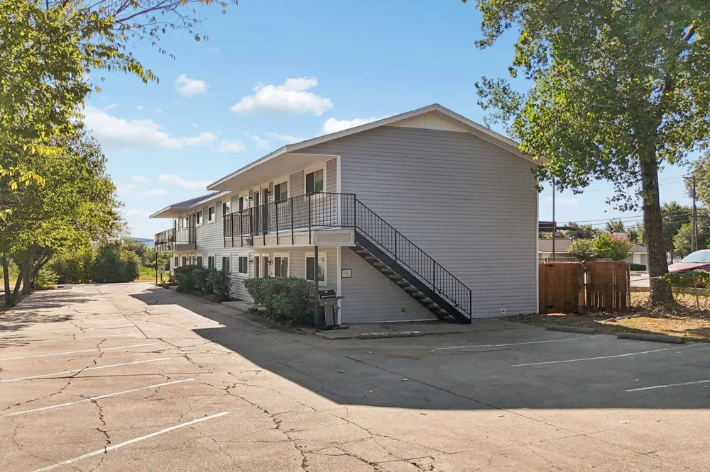 1006 Thannisch Drive Arlington, TX 76011