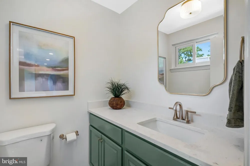 5416 CHATSWORTH COURT Fairfax, VA 22032
