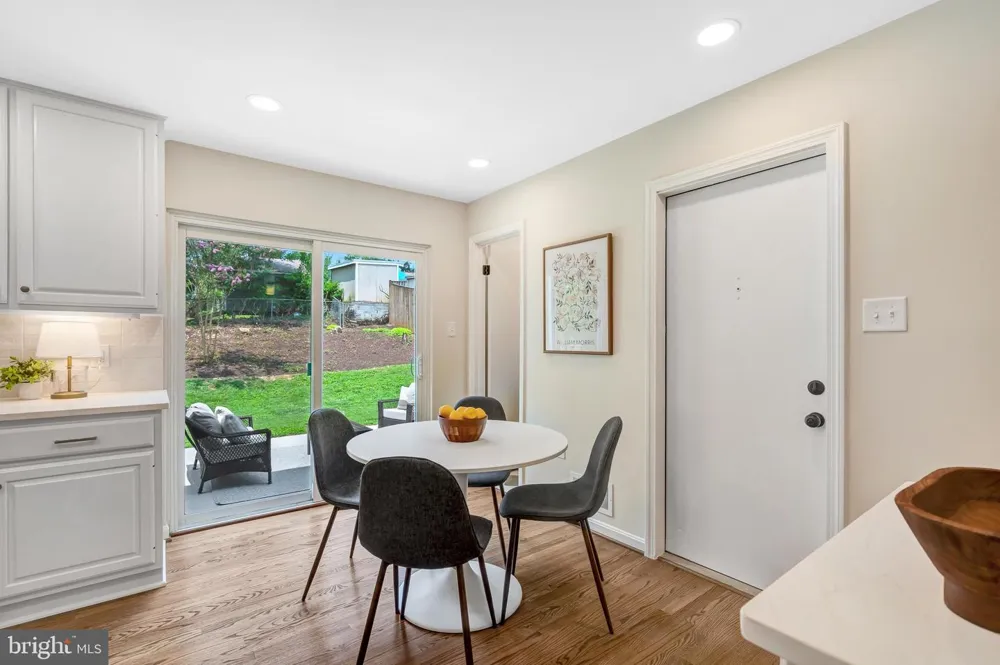 5416 CHATSWORTH COURT Fairfax, VA 22032