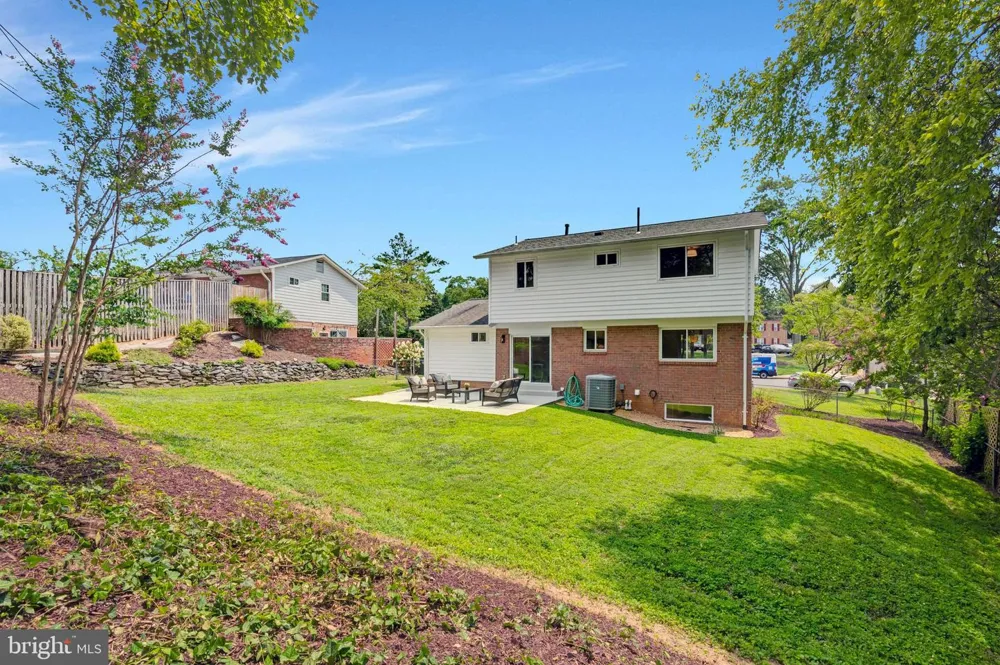 5416 CHATSWORTH COURT Fairfax, VA 22032