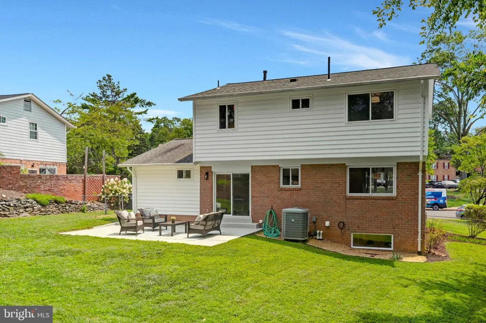 5416 CHATSWORTH COURT Fairfax, VA 22032