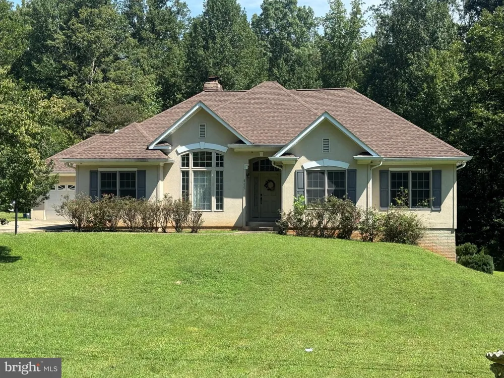 8227 OLD PLANK ROAD Fredericksburg, VA 22407