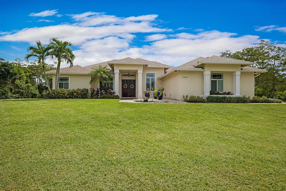 15652 86TH WAY Palm Beach Gardens, FL 33418