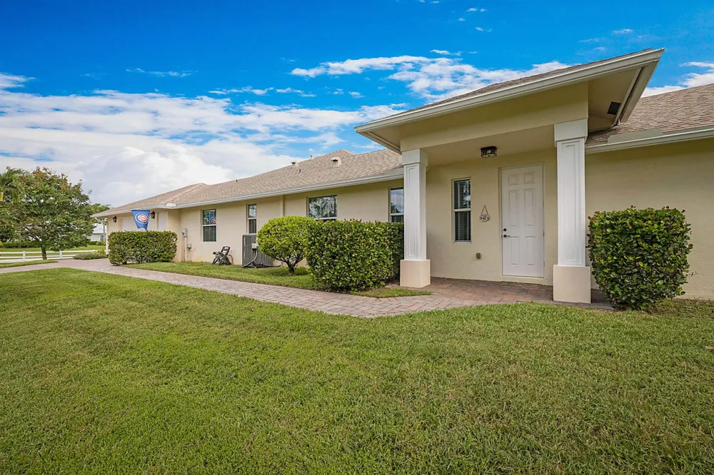 15652 86TH WAY Palm Beach Gardens, FL 33418