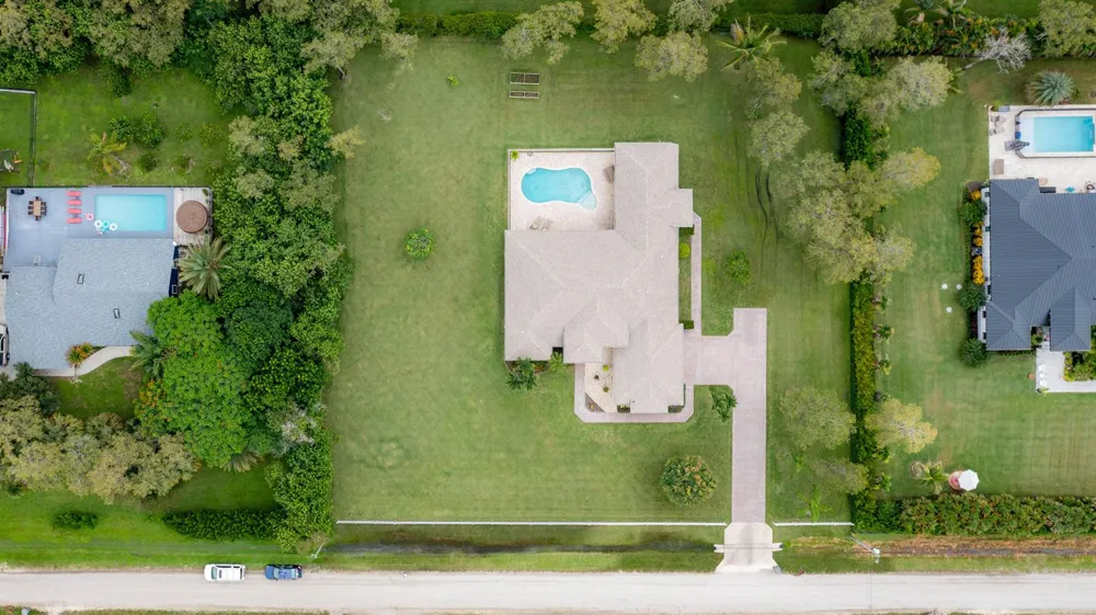 15652 86TH WAY Palm Beach Gardens, FL 33418