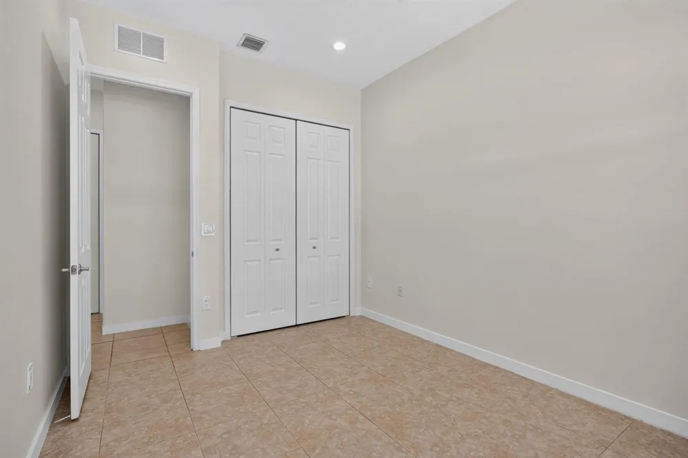 11 NE 20th Avenue Pompano Beach, FL 33060