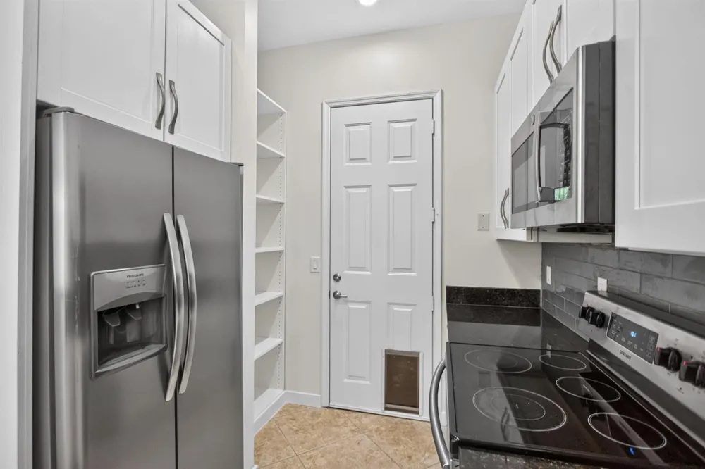 11 NE 20th Avenue Pompano Beach, FL 33060