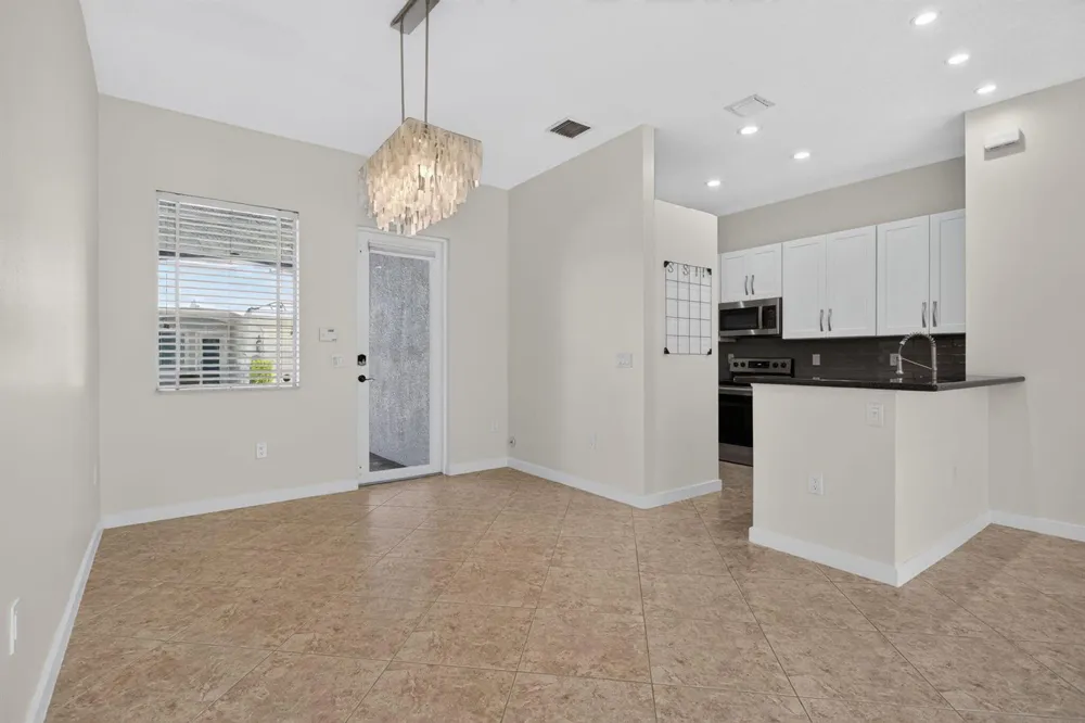 11 NE 20th Avenue Pompano Beach, FL 33060
