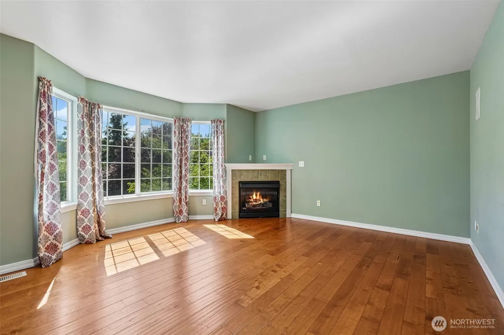 1153 NW 7th Way Camas, WA 98607