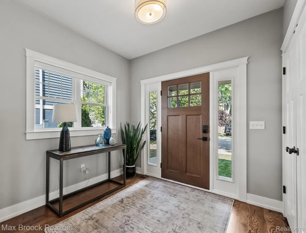 123 Potter Avenue Royal Oak City, MI 48067