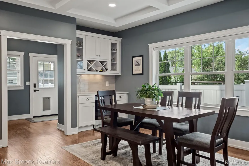 123 Potter Avenue Royal Oak City, MI 48067