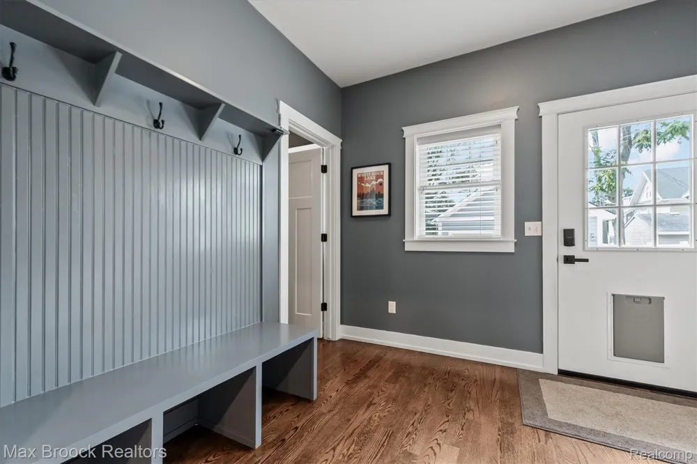 123 Potter Avenue Royal Oak City, MI 48067