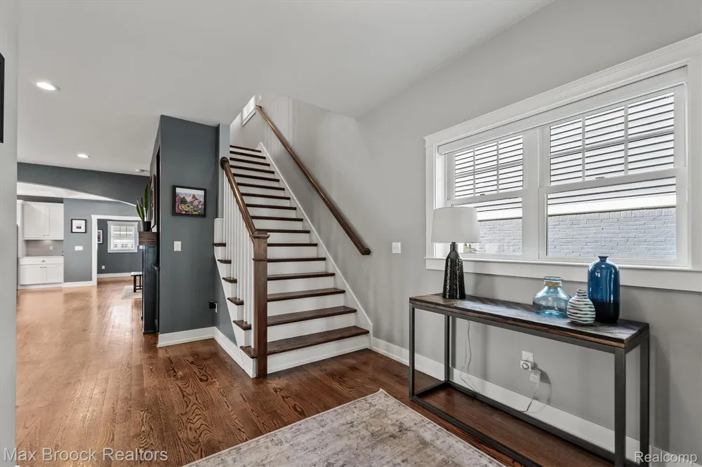 123 Potter Avenue Royal Oak City, MI 48067