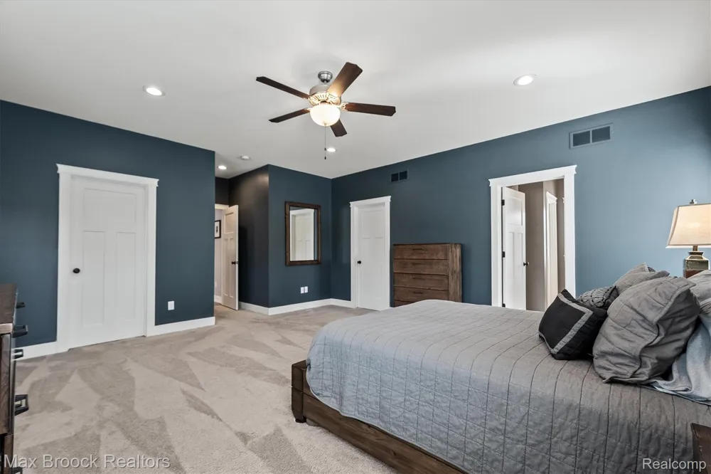 123 Potter Avenue Royal Oak City, MI 48067