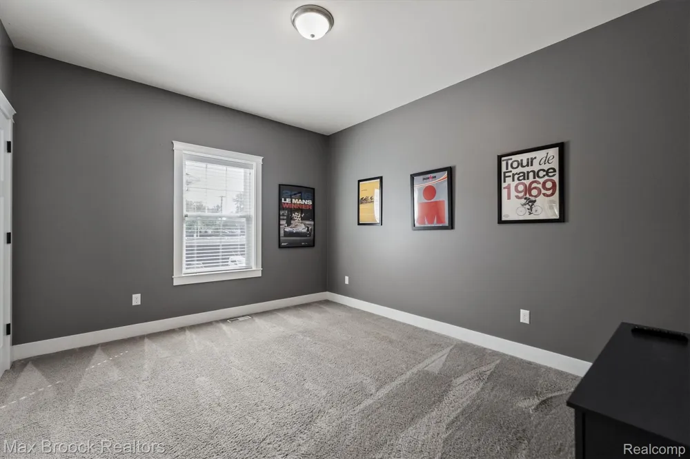 123 Potter Avenue Royal Oak City, MI 48067