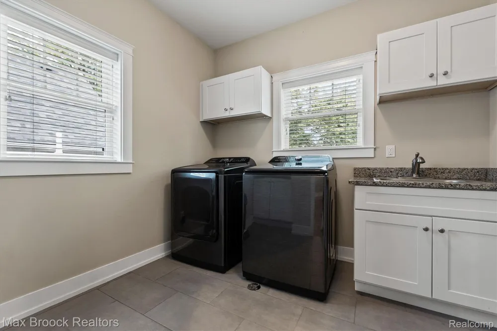 123 Potter Avenue Royal Oak City, MI 48067