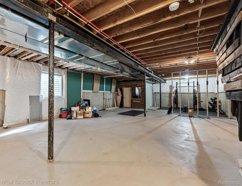 123 Potter Avenue Royal Oak City, MI 48067