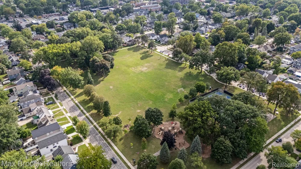 123 Potter Avenue Royal Oak City, MI 48067
