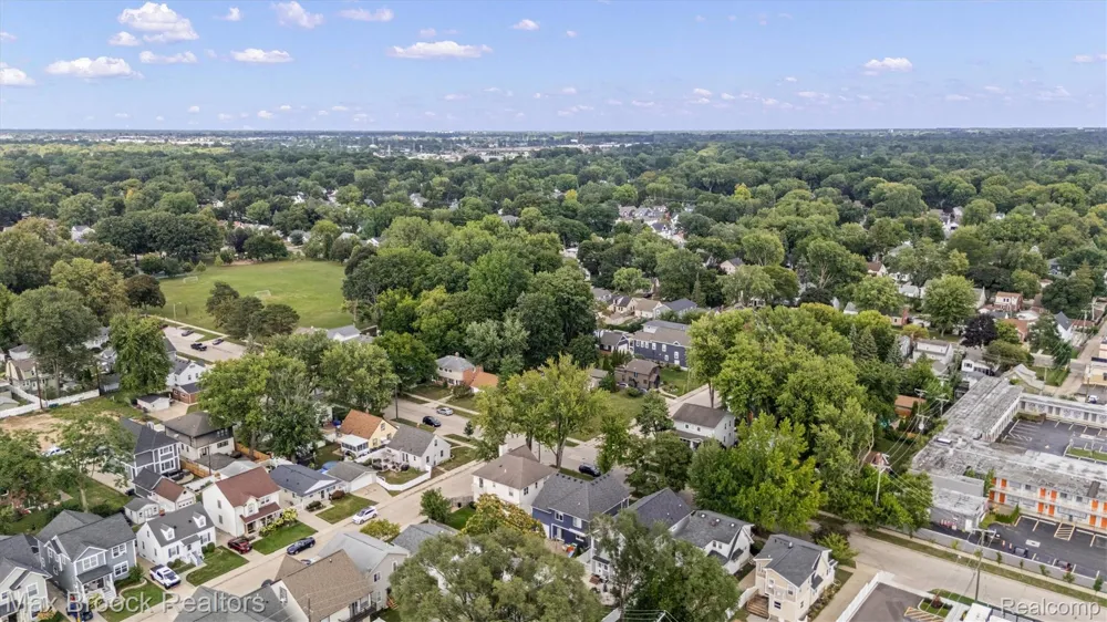 123 Potter Avenue Royal Oak City, MI 48067