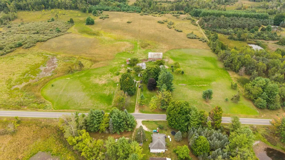 9425 W Coleman Isabella Township, MI 48632