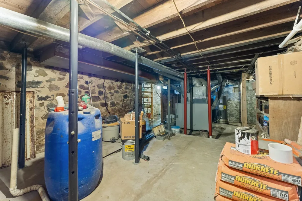 9425 W Coleman Isabella Township, MI 48632