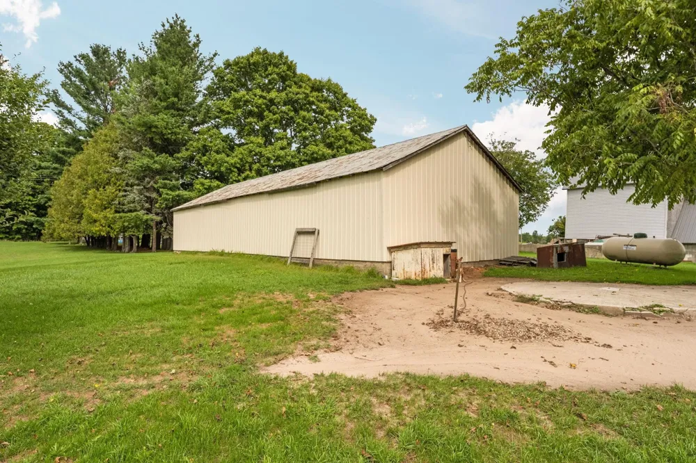 9425 W Coleman Isabella Township, MI 48632