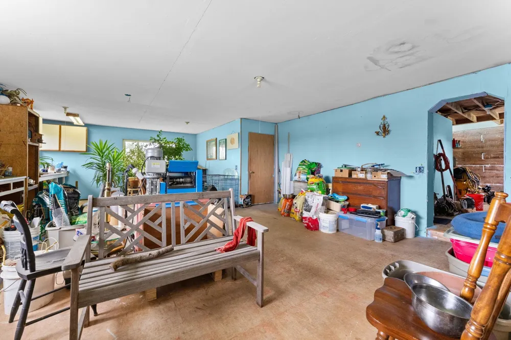 9425 W Coleman Isabella Township, MI 48632