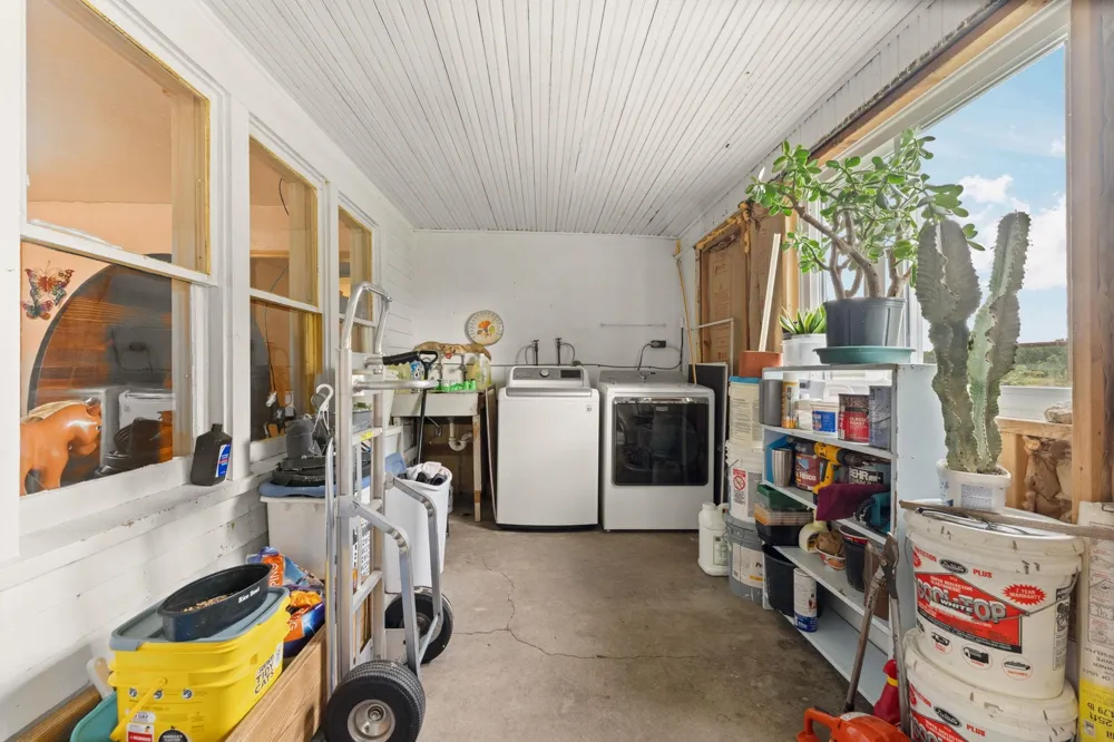 9425 W Coleman Isabella Township, MI 48632
