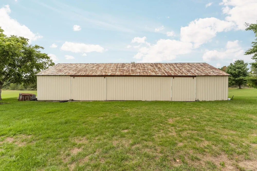 9425 W Coleman Isabella Township, MI 48632