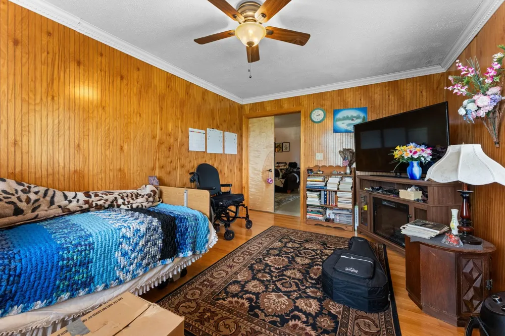 9425 W Coleman Isabella Township, MI 48632