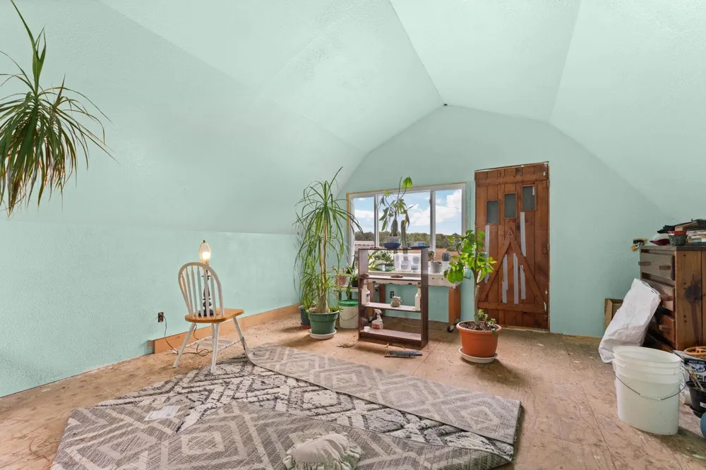 9425 W Coleman Isabella Township, MI 48632