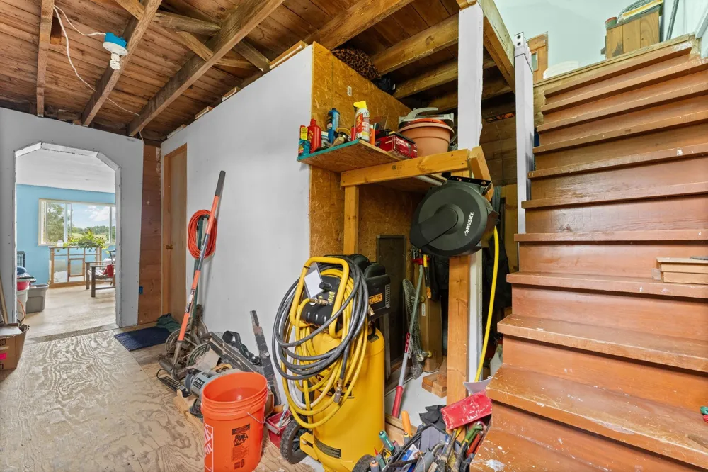 9425 W Coleman Isabella Township, MI 48632