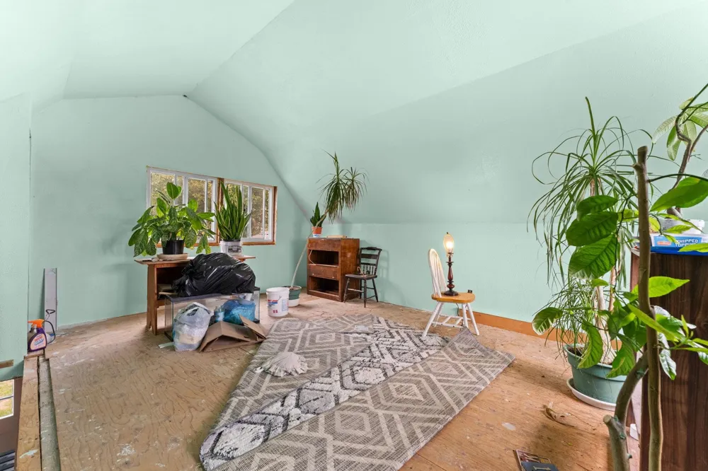9425 W Coleman Isabella Township, MI 48632