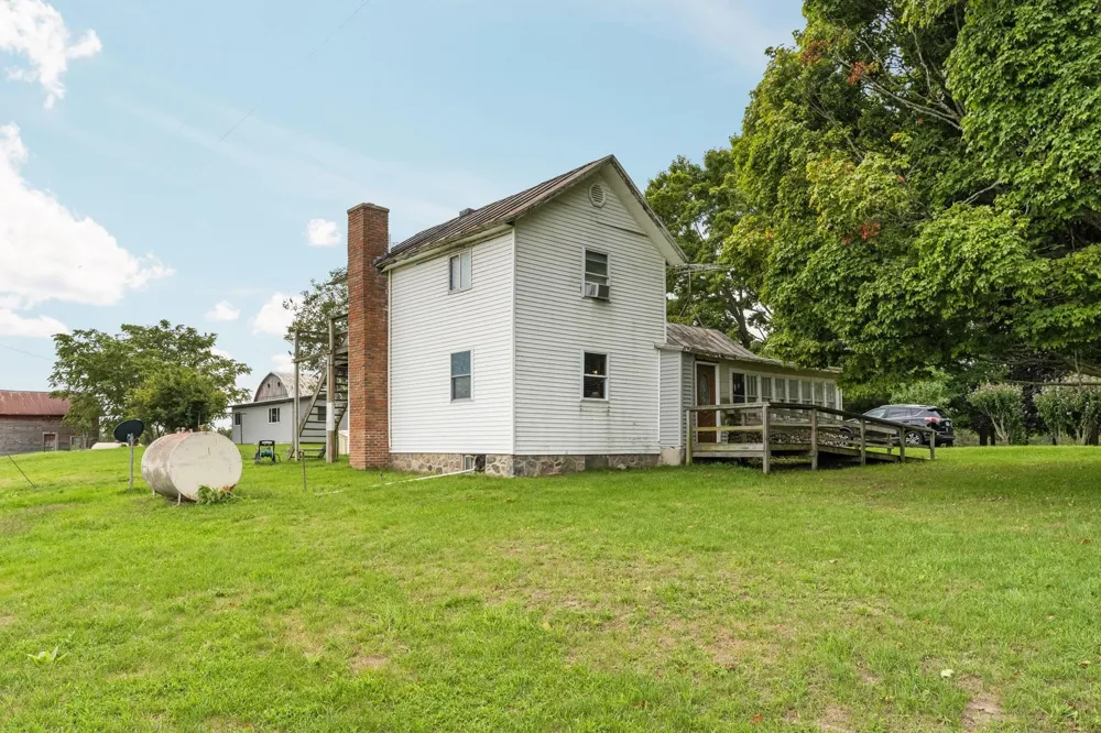 9425 W Coleman Isabella Township, MI 48632