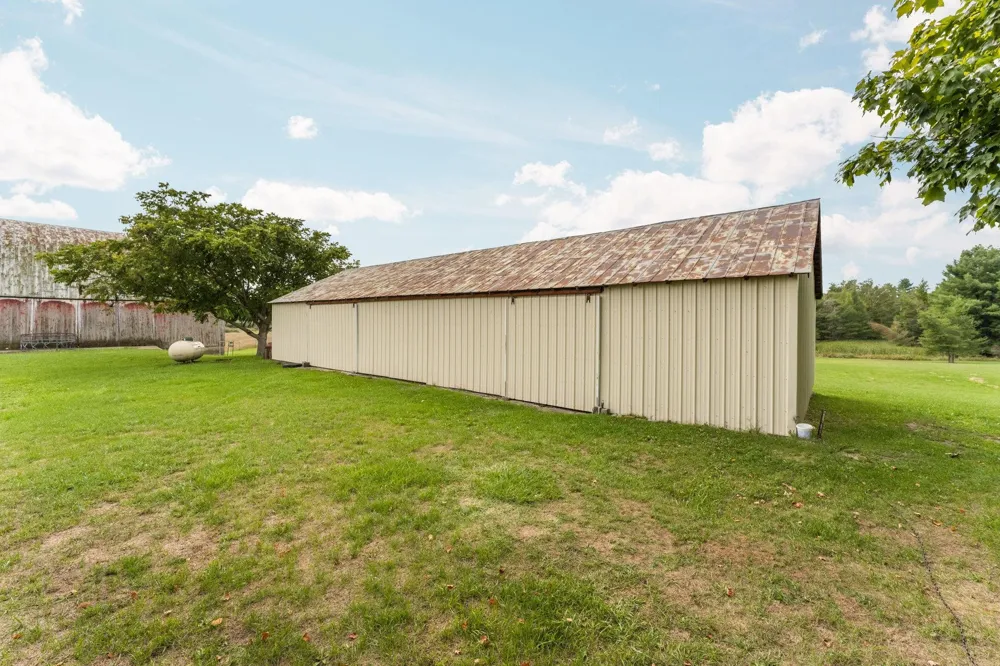 9425 W Coleman Isabella Township, MI 48632