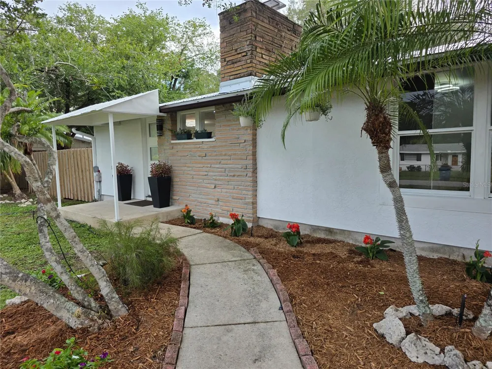 1205 WILLIS AVENUE Sarasota, FL 34232
