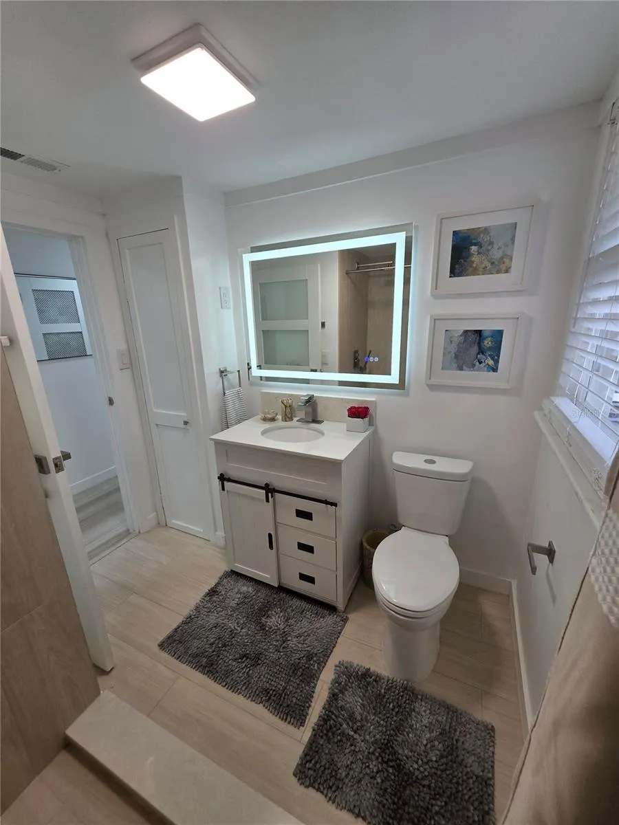 1205 WILLIS AVENUE Sarasota, FL 34232