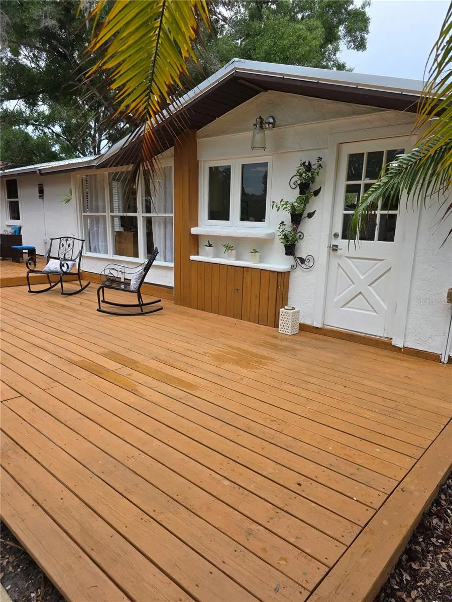 1205 WILLIS AVENUE Sarasota, FL 34232