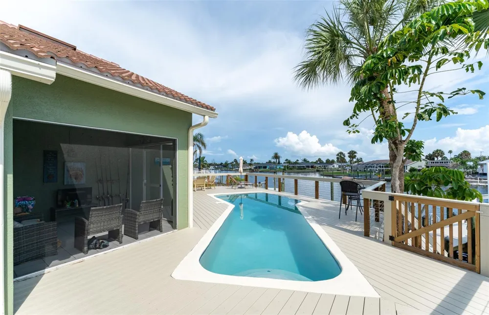 835 SYMPHONY ISLES BOULEVARD Apollo Beach, FL 33572