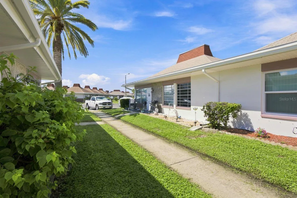 4349 TAHITIAN GARDENS CIRCLE #G Holiday, FL 34691