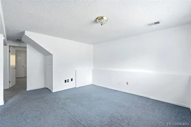 1553 S Carson Street Aurora, CO 80012