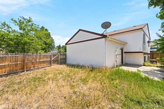 1553 S Carson Street Aurora, CO 80012