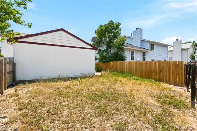 1553 S Carson Street Aurora, CO 80012