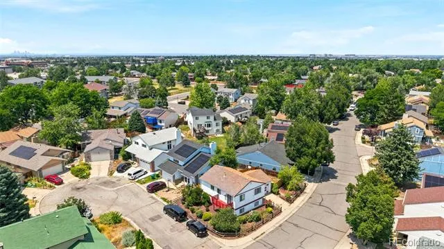 1553 S Carson Street Aurora, CO 80012