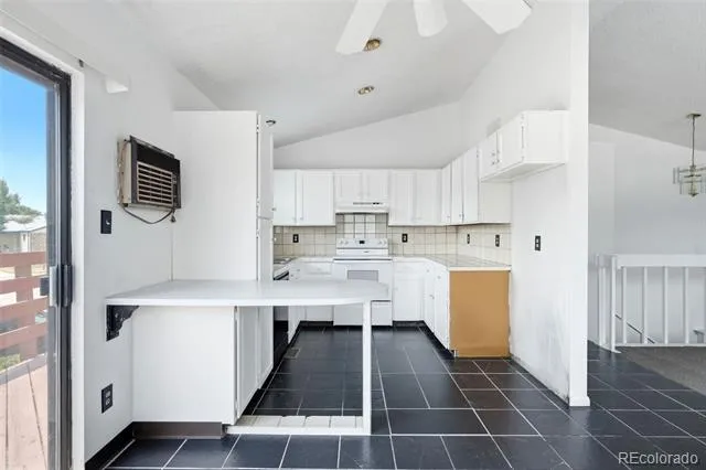 1553 S Carson Street Aurora, CO 80012